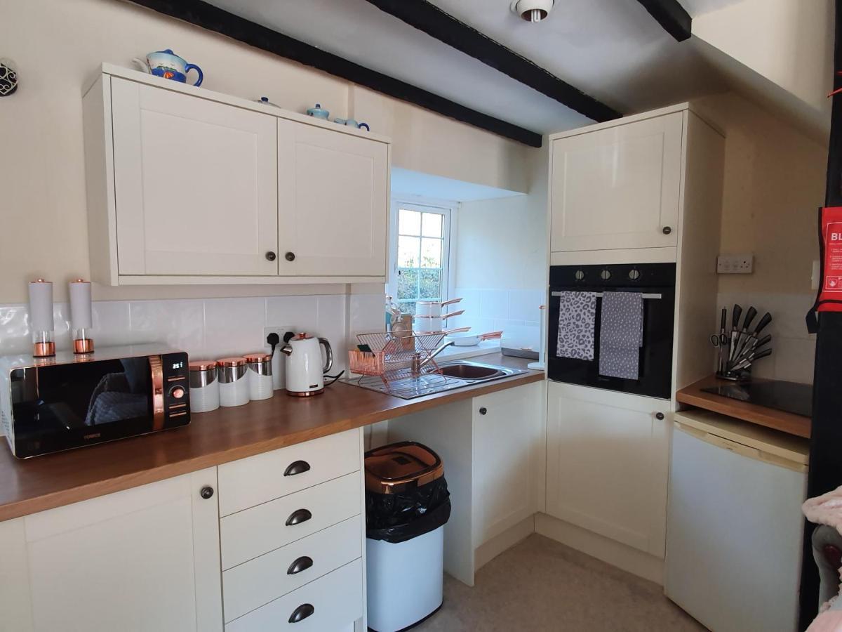 No 4 Trelawney Apartment - Onsite Bar - Restaurant - Horse Riding Menheniot Экстерьер фото